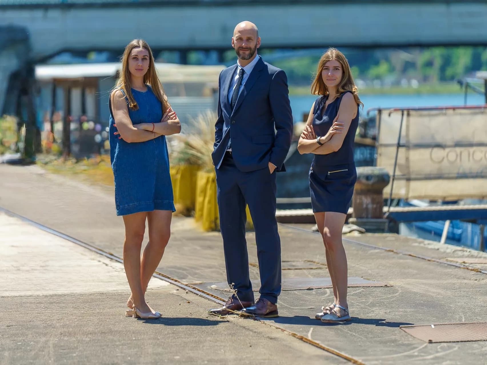Équipe Concorde Avocats — photo de groupe à l'extérieur
